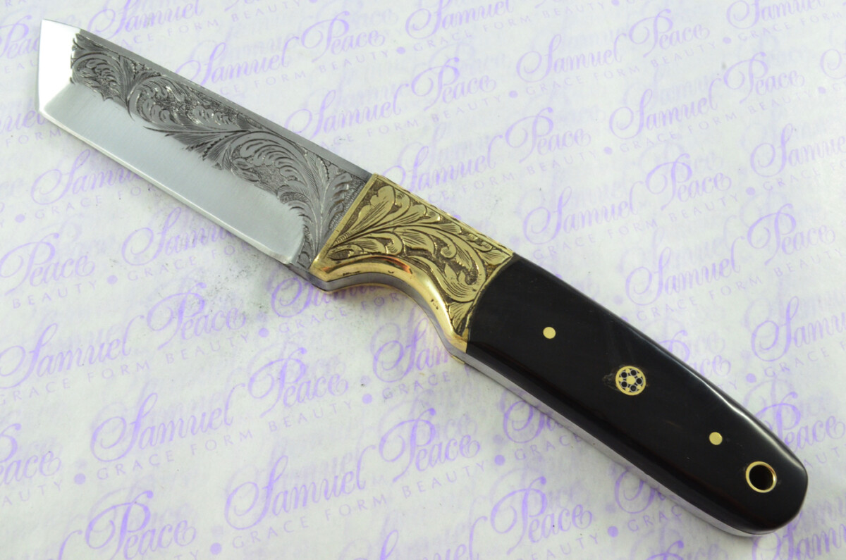 New Fantastic Hand Engraved Carbon 01 Tool Steel Hunting/Bowie Knife Buffalo Scales Unbelievable Piece Pristine inc Leather Sheath - Image 2