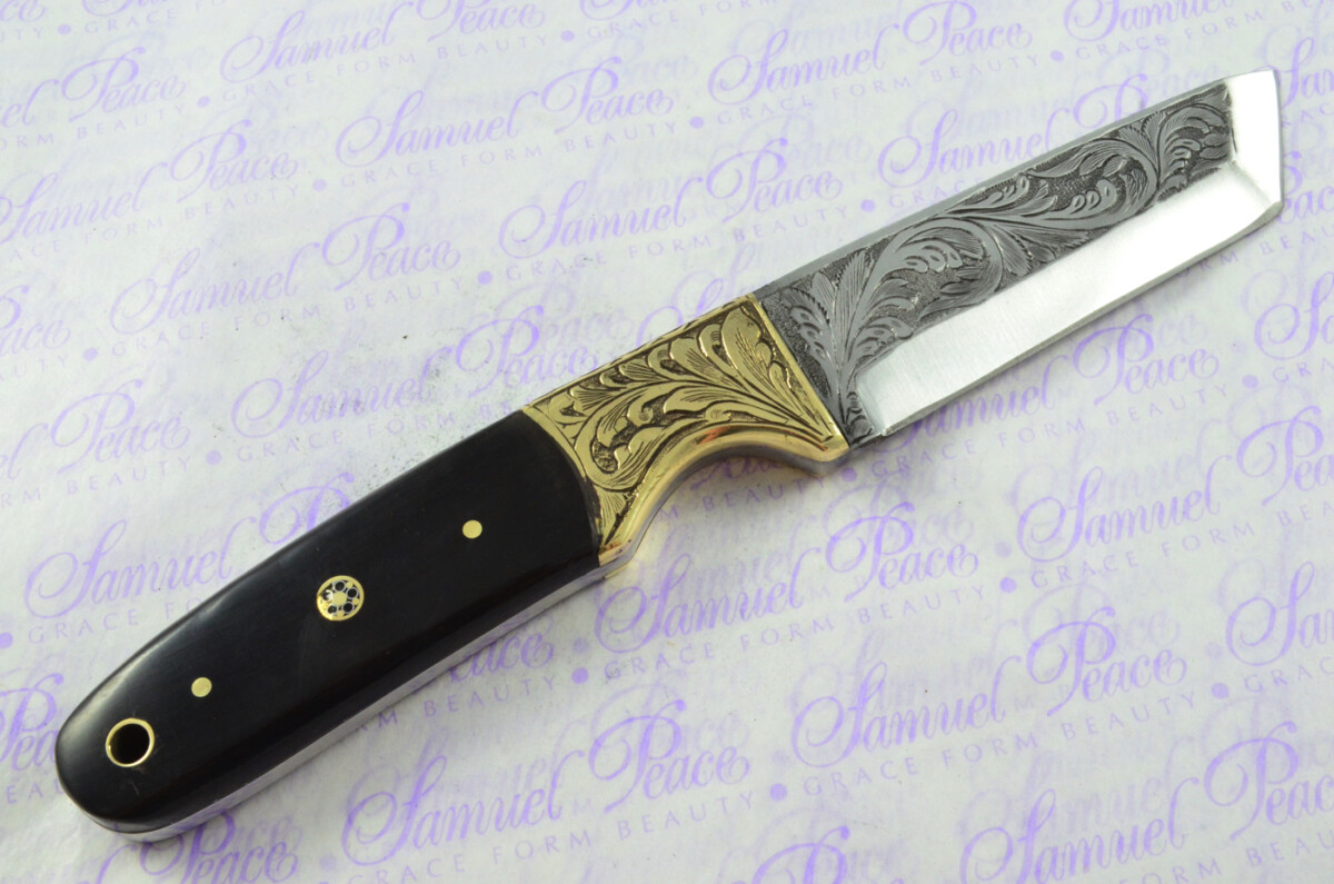 New Fantastic Hand Engraved Carbon 01 Tool Steel Hunting/Bowie Knife Buffalo Scales Unbelievable Piece Pristine inc Leather Sheath - Image 4