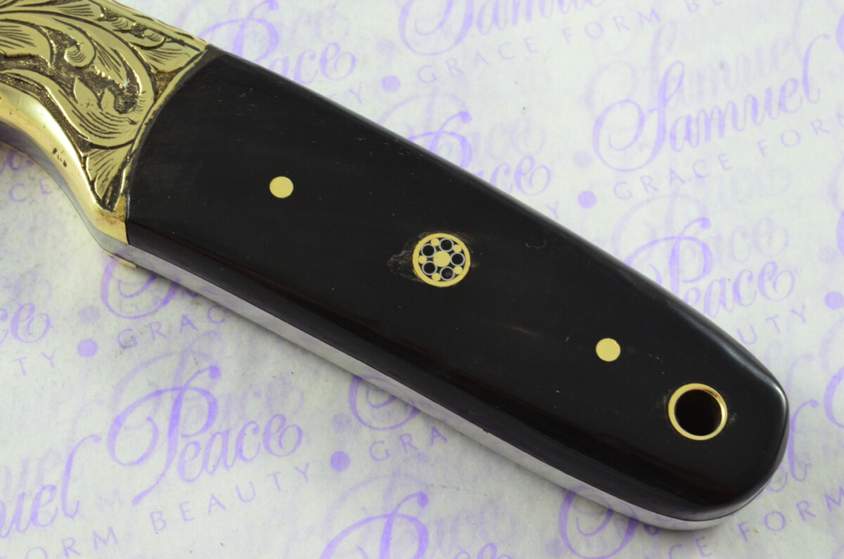 New Fantastic Hand Engraved Carbon 01 Tool Steel Hunting/Bowie Knife Buffalo Scales Unbelievable Piece Pristine inc Leather Sheath - Image 5