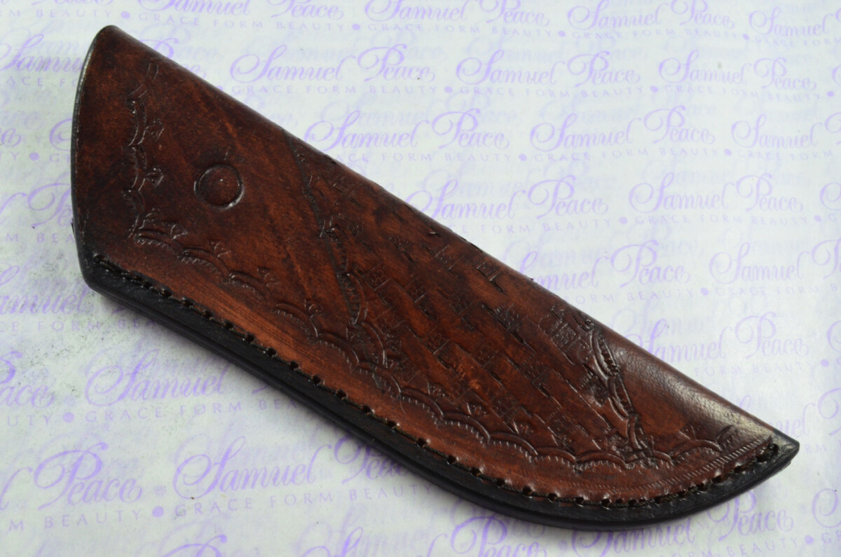 New Fantastic Hand Engraved Carbon 01 Tool Steel Hunting/Bowie Knife Rosewood Scales Unbelievable Piece Pristine inc Leather Sheath - Image 8