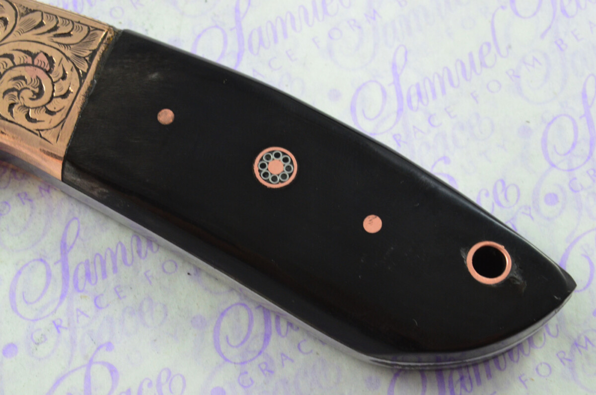 New Fantastic Hand Engraved Carbon 01 Tool Steel Hunting/Bowie Knife Buffalo Scales Unbelievable Piece Pristine inc Leather Sheath - Image 5