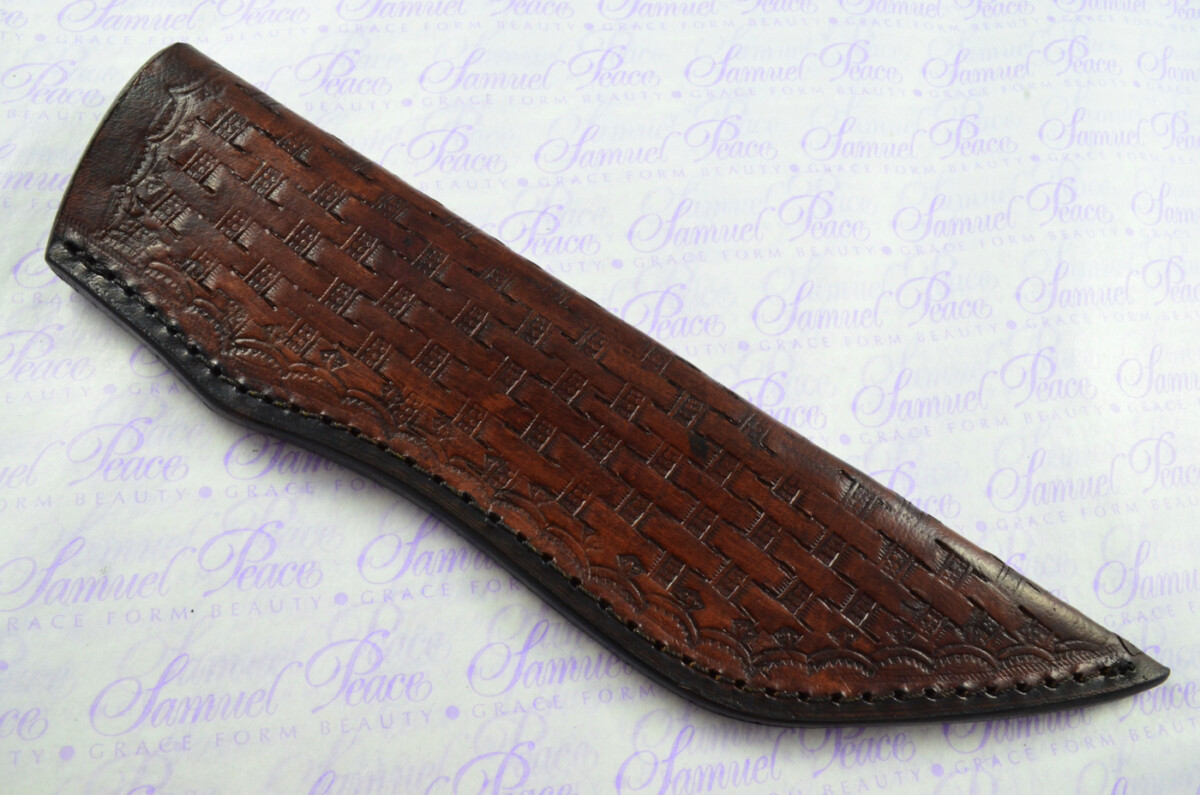 New Fantastic Hand Engraved Carbon 01 Tool Steel Hunting/Bowie Knife Rosewood Scales Unbelievable Piece Pristine inc Leather Sheath - Image 8