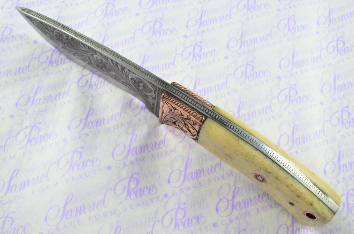 New Fantastic Hand Engraved Carbon 01 Tool Steel Hunting/Bowie Knife Camel Bone Scales Unbelievable Piece Pristine inc Leather Sheath - Image 4