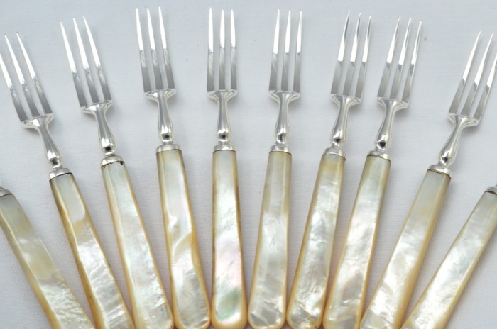 Mappin & Webb Set of 10 Afternoon Tea Forks Solid Silver Mother Of Pearl Handles 1947 - Image 3