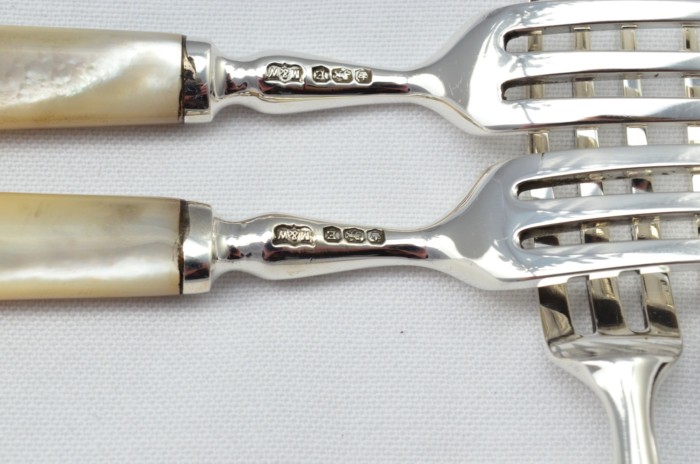 Mappin & Webb Set of 10 Afternoon Tea Forks Solid Silver Mother Of Pearl Handles 1947 - Image 4