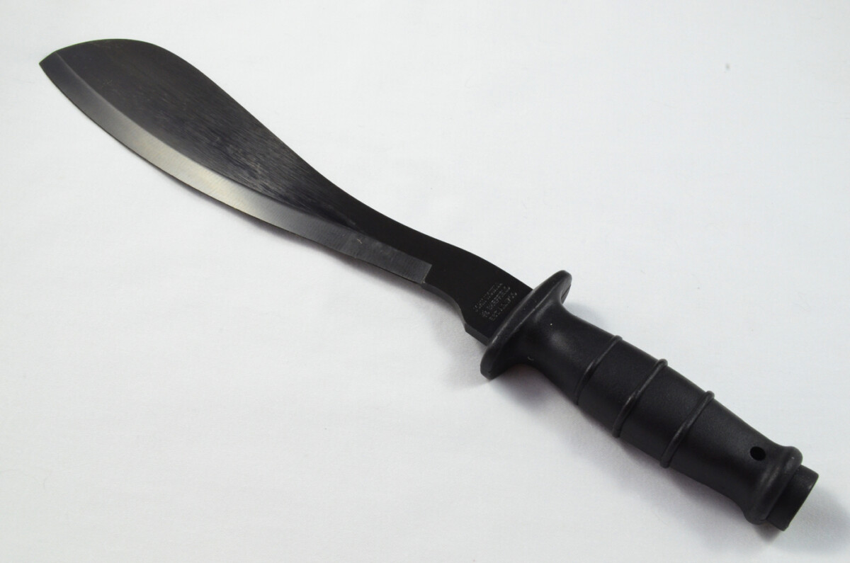 A Brand New Sheffield Made Carbon Steel Jungle Knife M.O.D. Webbed Sheath - Image 2
