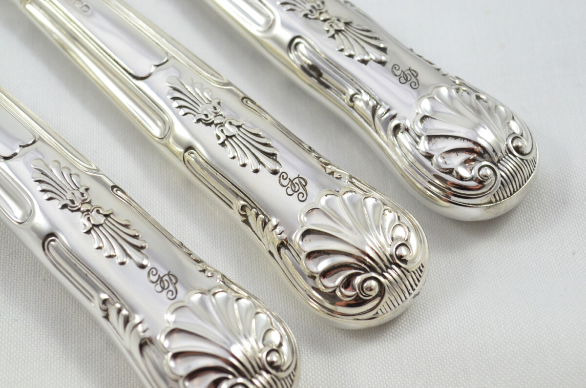 Fenton Brothers Wooden Cased Sterling Silver Handled 3 Piece Carving Set Kings Pattern 1972 - Image 4
