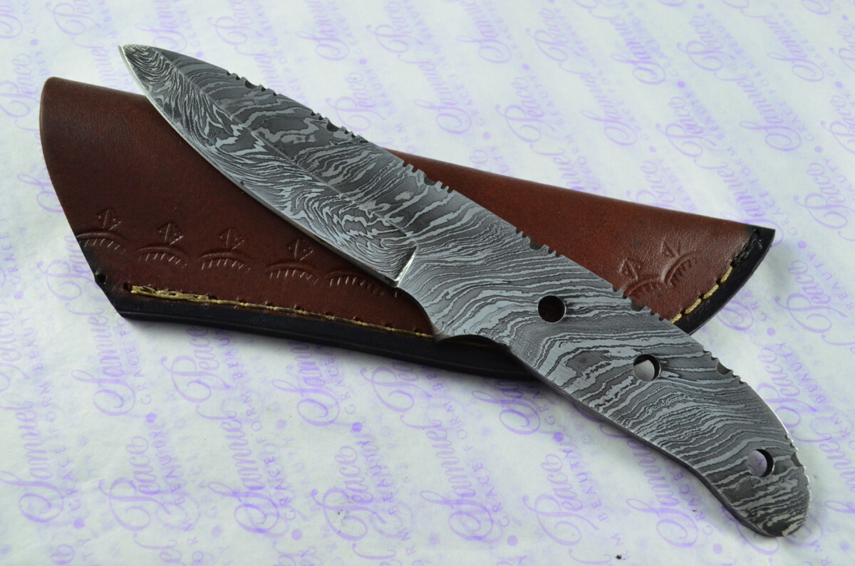 Damascus Steel Knife Making Kit! Ultimate Bushcraft Knife with Buffalo Scales inc Leather Sheath - Image 2