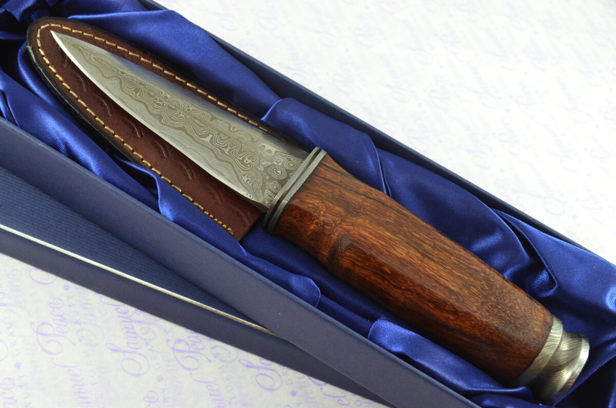 New Genuine Damascus Steel Bespoke Full Tang Kiln Dried Ironwood Handle Sheffield Sgian Dubh with Leather Sheath Boxed - Image 2