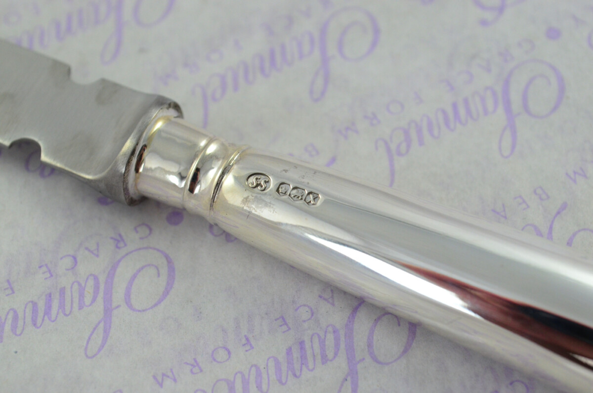 Saunders & Shepherd Cased Sheffield Sterling Silver Handled Letter Opener Shell Head Pattern 1965 - Image 7