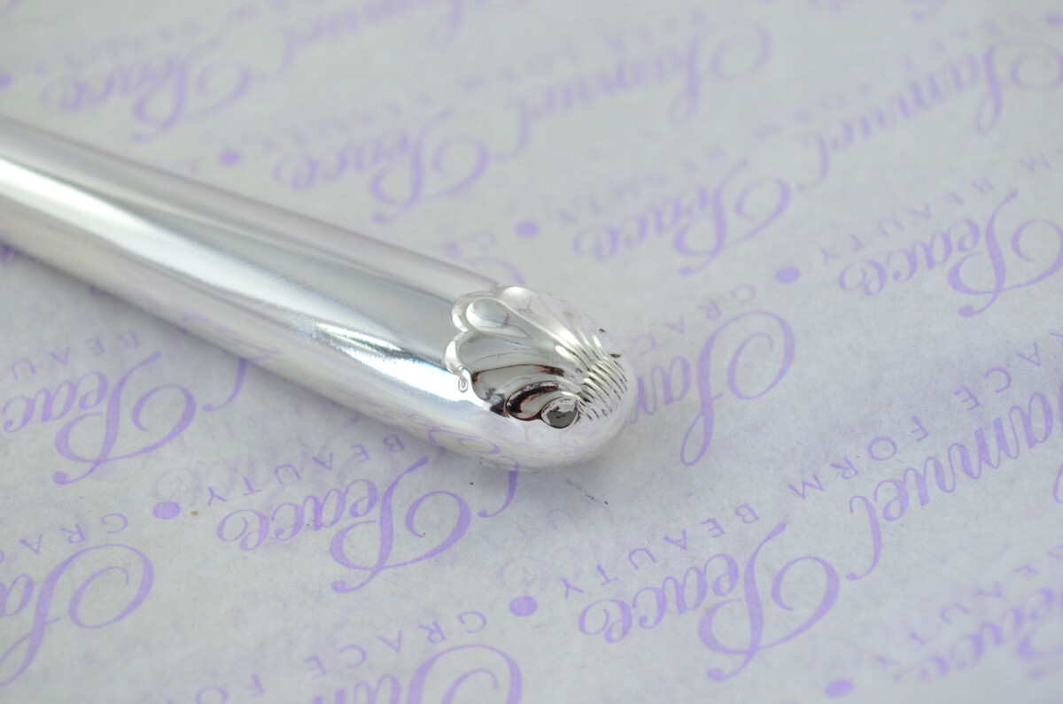 Saunders & Shepherd Cased Sheffield Sterling Silver Handled Letter Opener Shell Head Pattern 1965 - Image 3