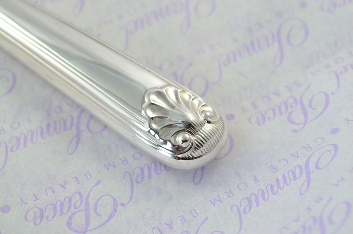 A. Haviland-Nye Cased Sheffield Sterling Silver Handled Letter Opener Thread & Shell Pattern 1973 - Image 3