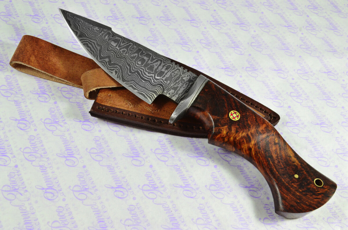 Amazing LIMITED EDITION Damascus Steel Hunting Bowie Knife Aztec Cherry Wood Handle with Leather Sheath