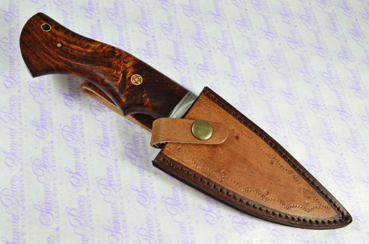 Amazing LIMITED EDITION Damascus Steel Hunting Bowie Knife Aztec Cherry Wood Handle with Leather Sheath - Image 10
