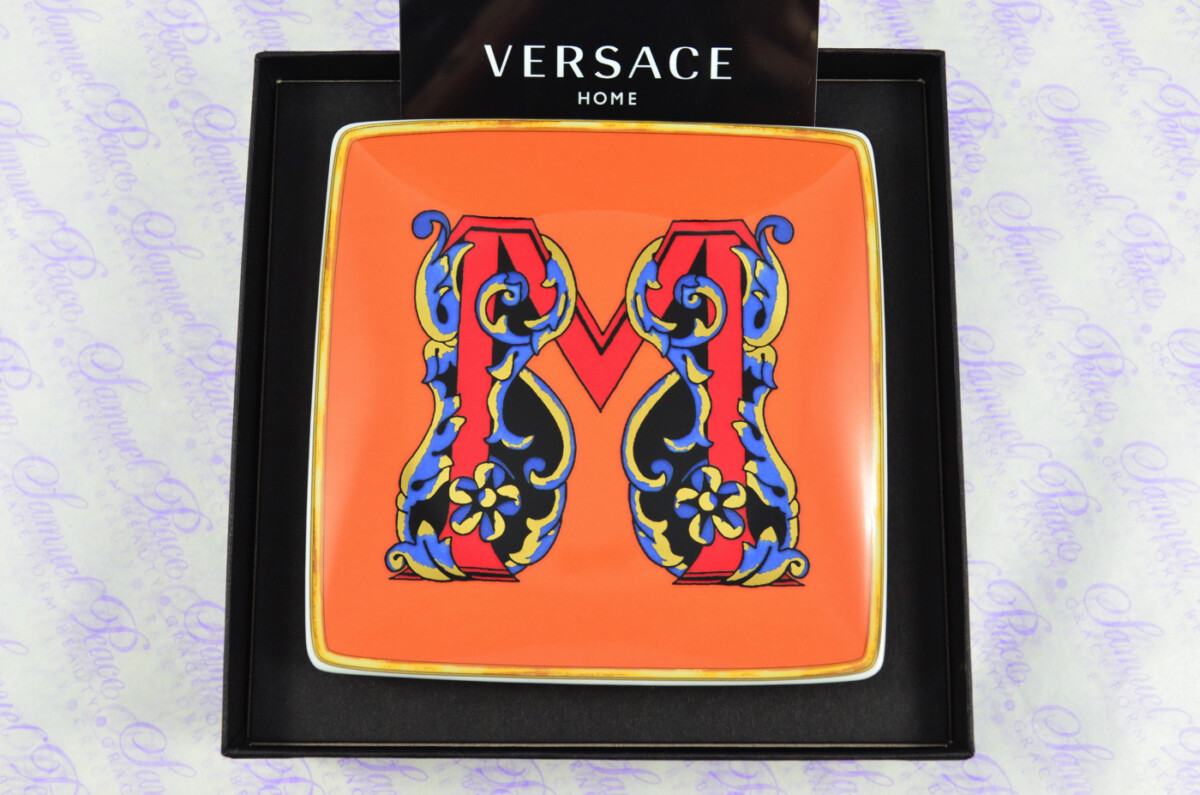 VERSACE ALPHABET M DISH 12CM - Image 3