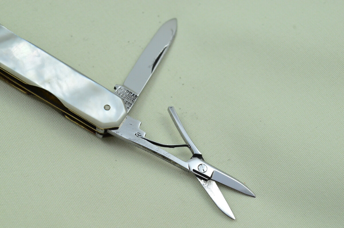 Five Blade Fantastic Carbon Steel Bladed Mother Of Pearl Fully Restored Sheffield Made Pen/Pocket Knife c1900 Maker Needham - Image 3