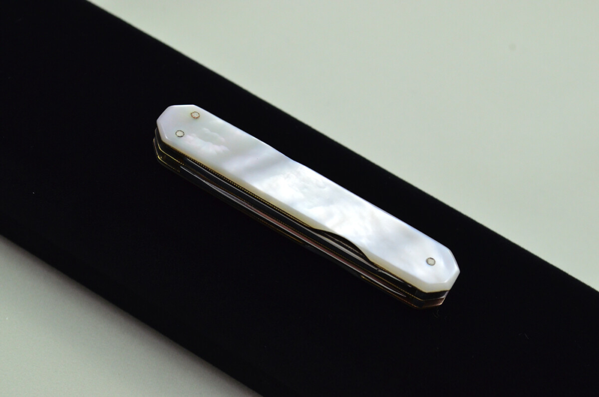 Five Blade Fantastic Carbon Steel Bladed Mother Of Pearl Fully Restored Sheffield Made Pen/Pocket Knife c1900 Maker Needham - Image 2