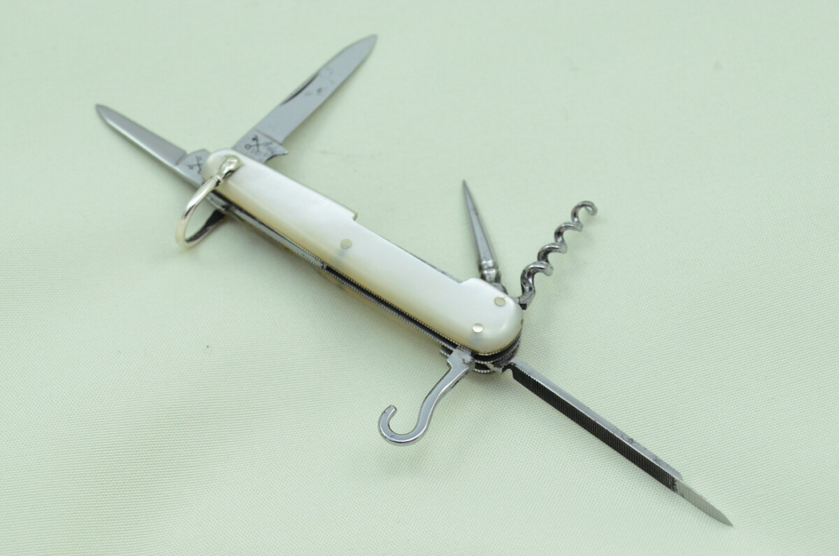 Five Blade Miniature Fantastic Carbon Steel Bladed Mother Of Pearl Fully Restored Sheffield Made Pen/Pocket Knife c1900 Maker Nowill - Image 5