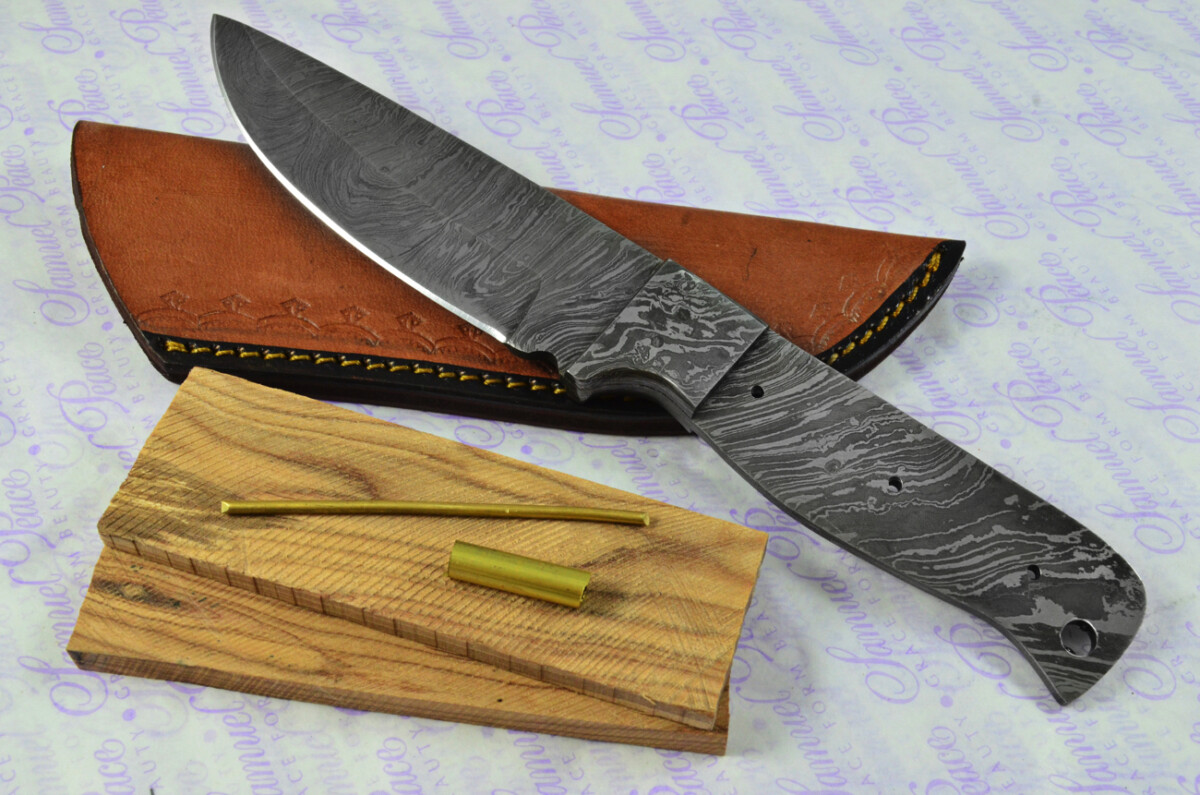 Knife Making Kit! Damascus Steel Hunting/Bowie Knife Olive Wood Scales Damascus Bolster inc Leather Sheath