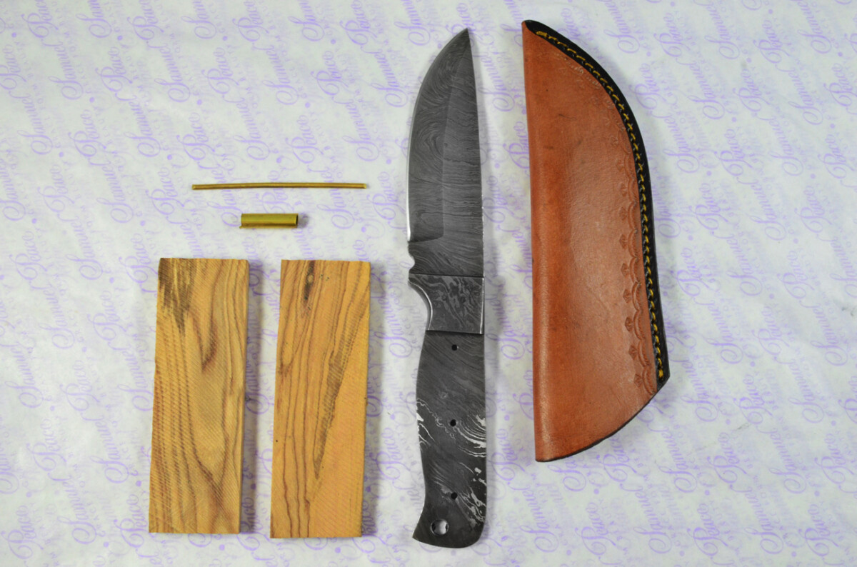 Knife Making Kit! Damascus Steel Hunting/Bowie Knife Olive Wood Scales Damascus Bolster inc Leather Sheath - Image 10