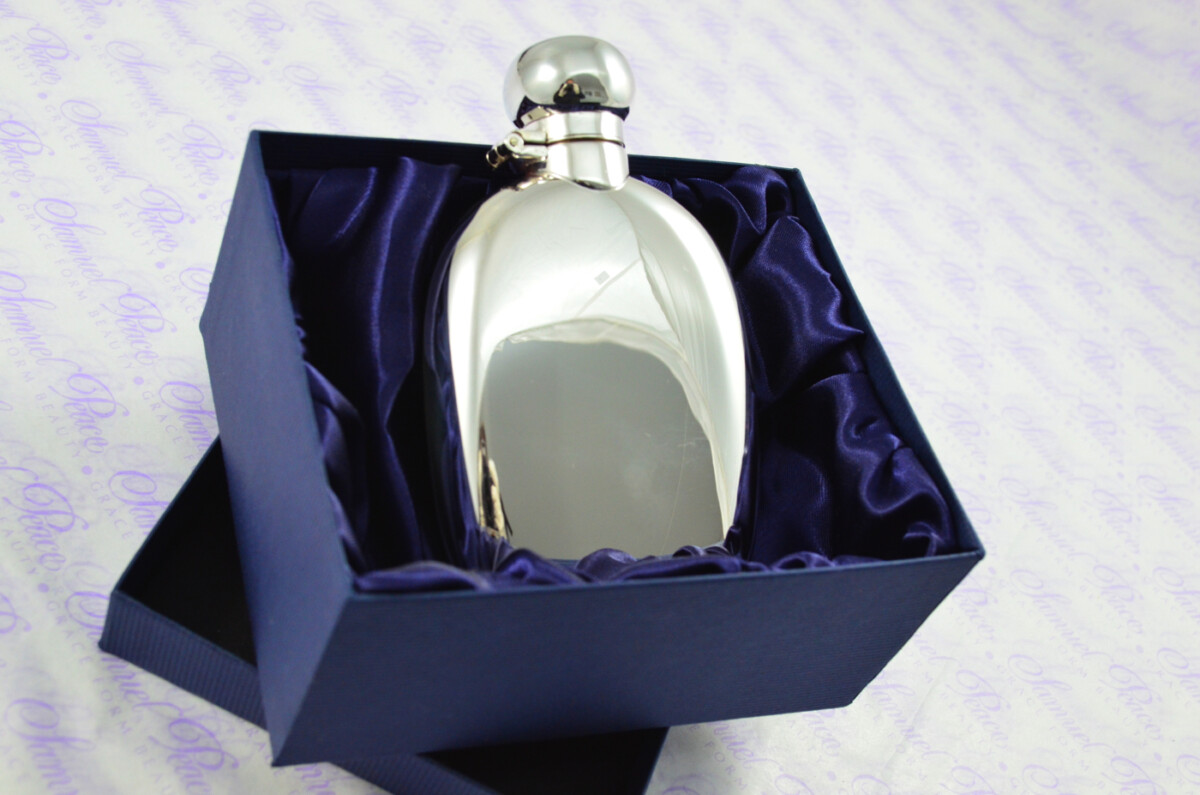 Sterling Silver Hallmarked Oval Hip Flask 4oz Bayonet Top Hallmarked 2025 - Image 5