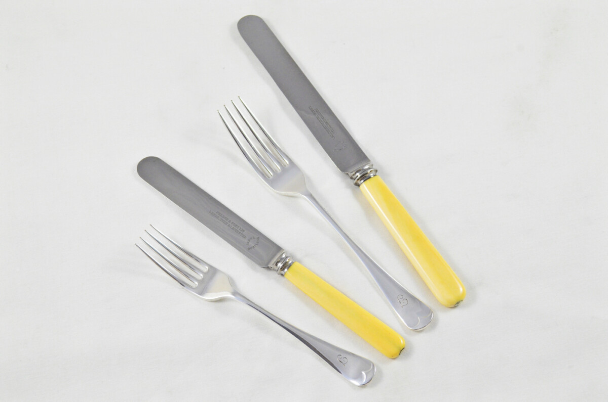 Antique Canteen of Cutlery By Pearce & Sons Ltd  - Silver Plated - Old English Pattern - 102 Pieces - Image 7