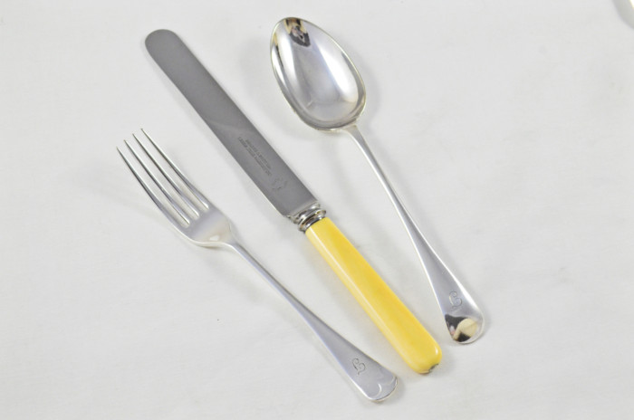 Antique Canteen of Cutlery By Pearce & Sons Ltd  - Silver Plated - Old English Pattern - 102 Pieces - Image 9