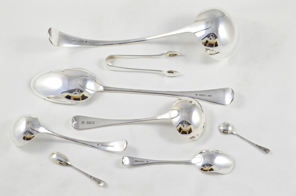 Antique Canteen of Cutlery By Pearce & Sons Ltd  - Silver Plated - Old English Pattern - 102 Pieces - Image 12