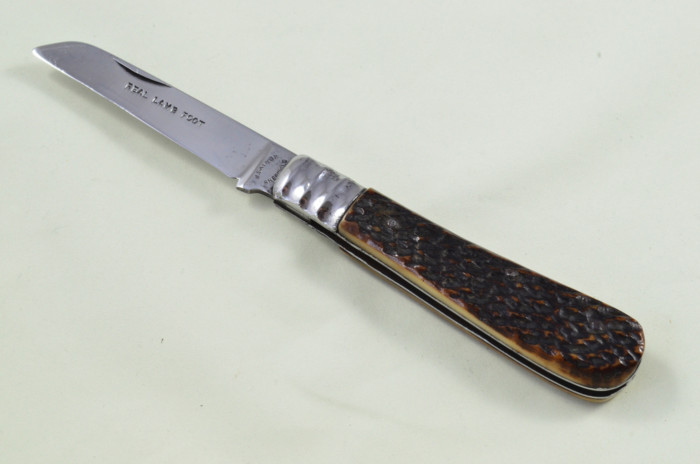 W Saynor Sheffield Made Lambs Foot Knife Stag Antler Horn Scaled Pen Knife