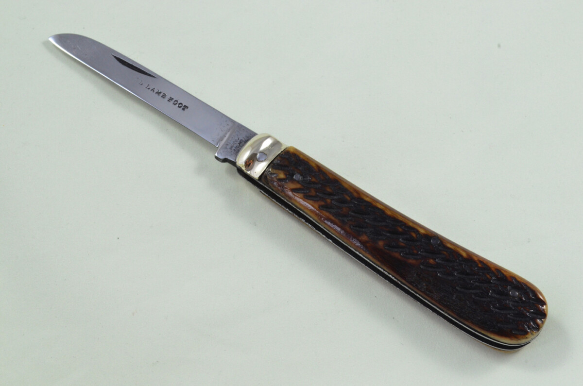 Sheffield Made Lambs Foot Knife Stag Antler Horn Scaled Pen Knife