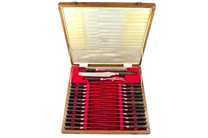 A Stunning London Carving & Dinner Knife Set 12 Table & Dessert Knives with Water Buffalo Handles c.1930