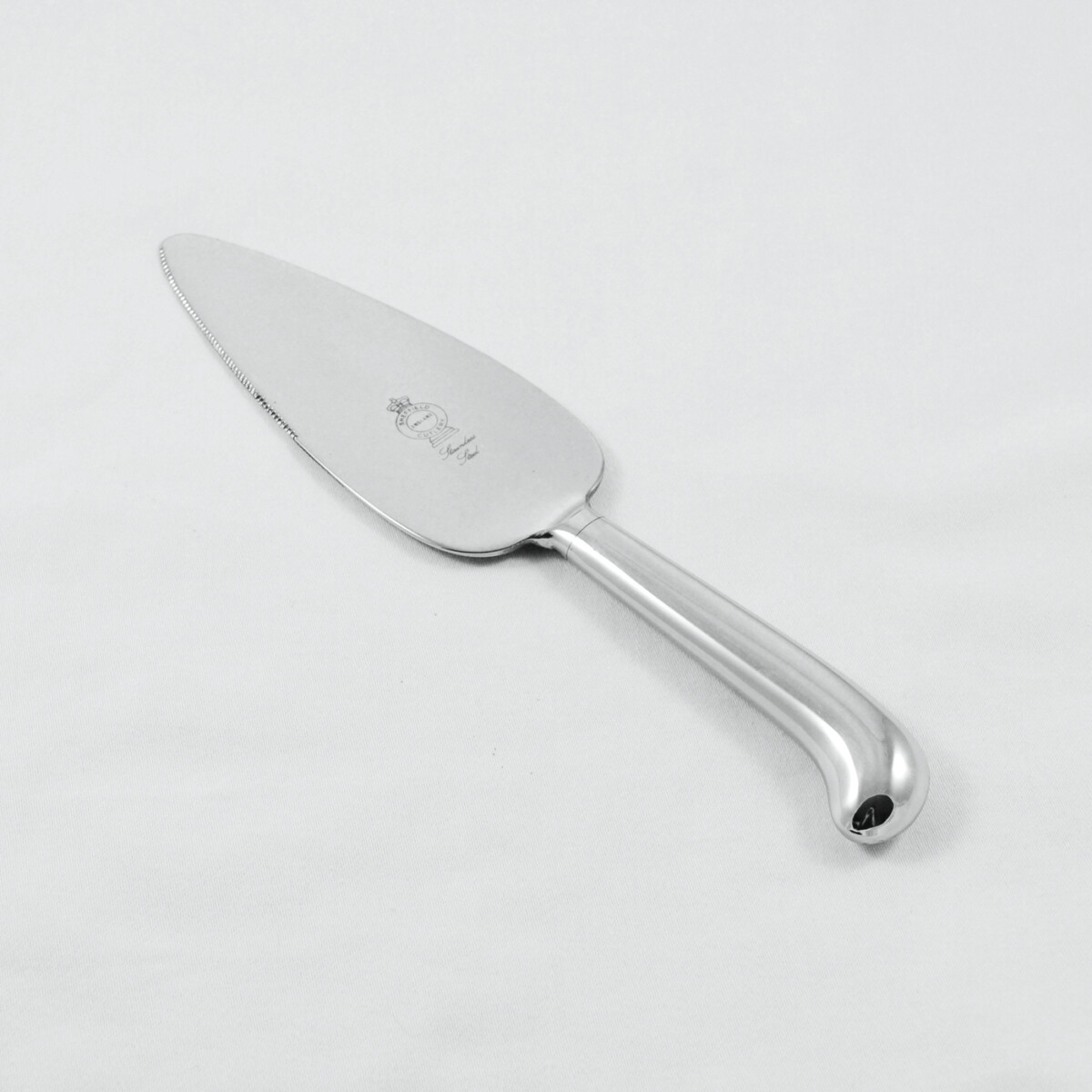 A Pistol Pattern Stainless Steel Pie/Cake Server Gift Boxed And Engraved 'Sheffield, England' - Image 2