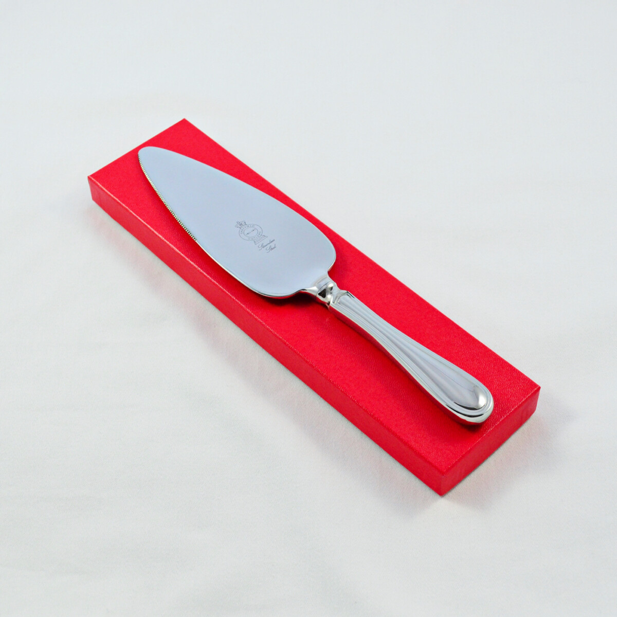 An Old English Thread Pattern Stainless Steel Pie/Cake Server Gift Boxed And Engraved 'Sheffield, England'
