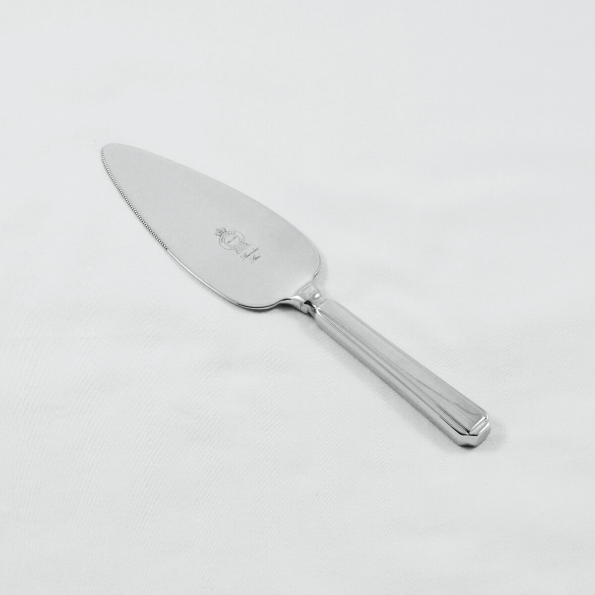 A Harley Pattern Stainless Steel Pie/Cake Server Gift Boxed And Engraved 'Sheffield, England' - Image 2