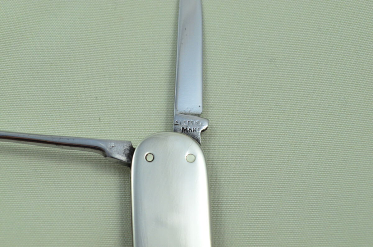 A.G Co Sheffield Made 2 Blade Brass Scaled Pen/Pocket Knife Pipe Interest - Image 3