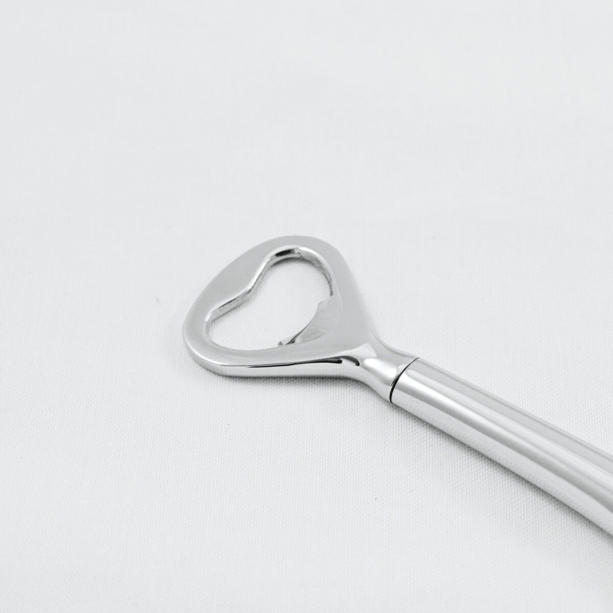 A Pistol Pattern Stainless Steel Bottle Opener Gift Boxed - Image 4