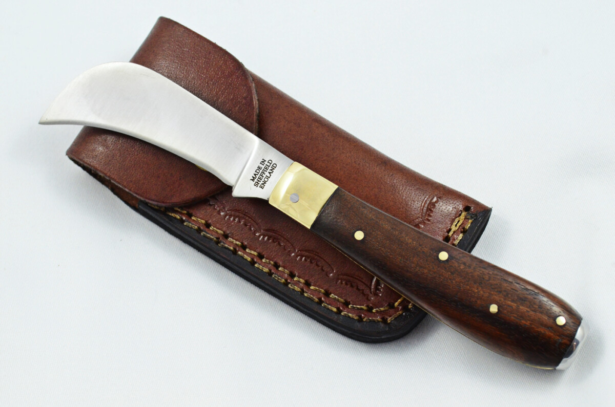 A Handmade D2 Steel Pruning Pen/Pocket Knife - Rosewood Scales Brass Bolster