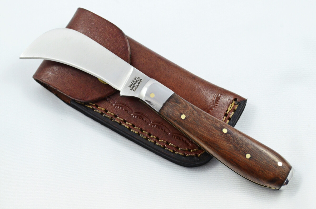 A Handmade D2 Steel Pruning Pen/Pocket Knife - Rosewood Scales Steel Bolster