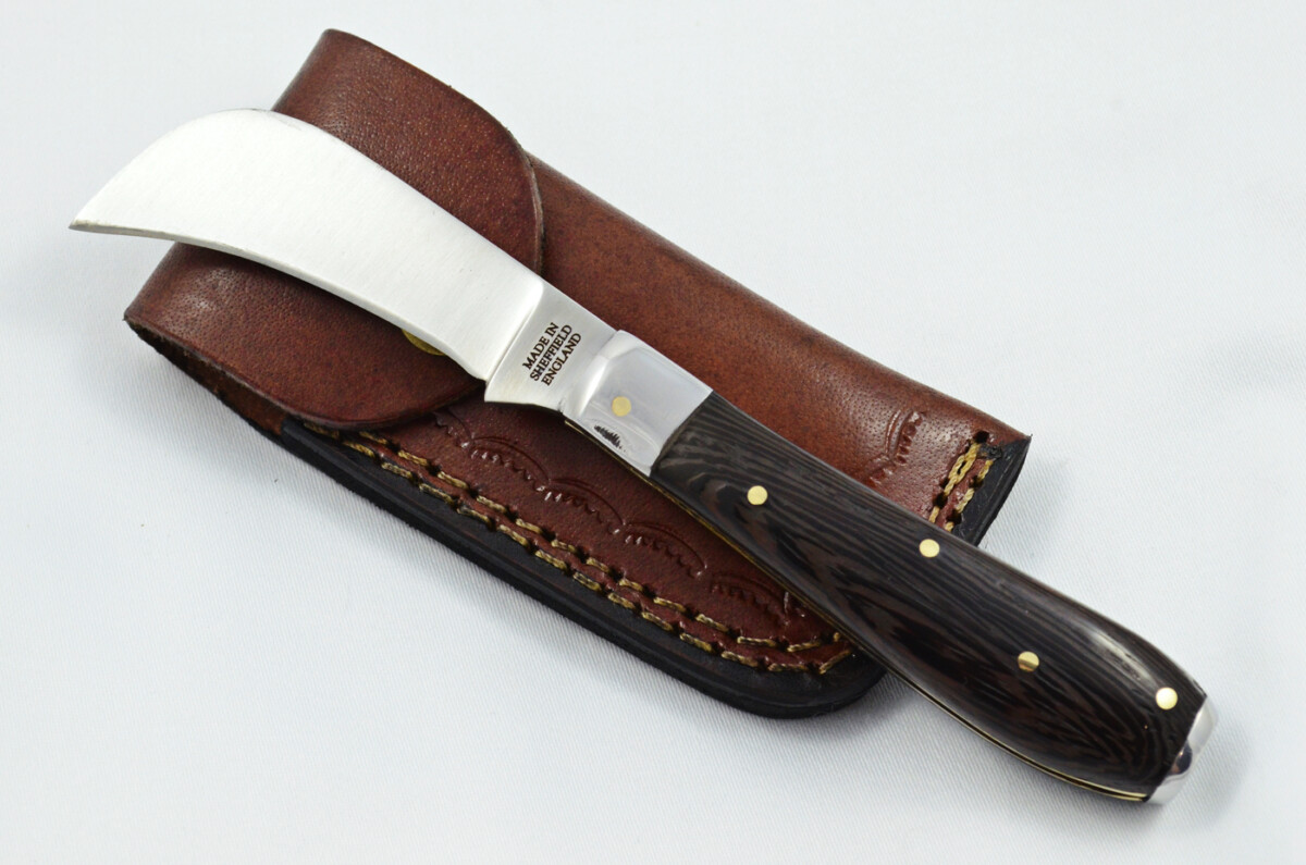 A Handmade D2 Steel Pruning Pen/Pocket Knife - Black Stealth Laminate Scales Steel Bolster