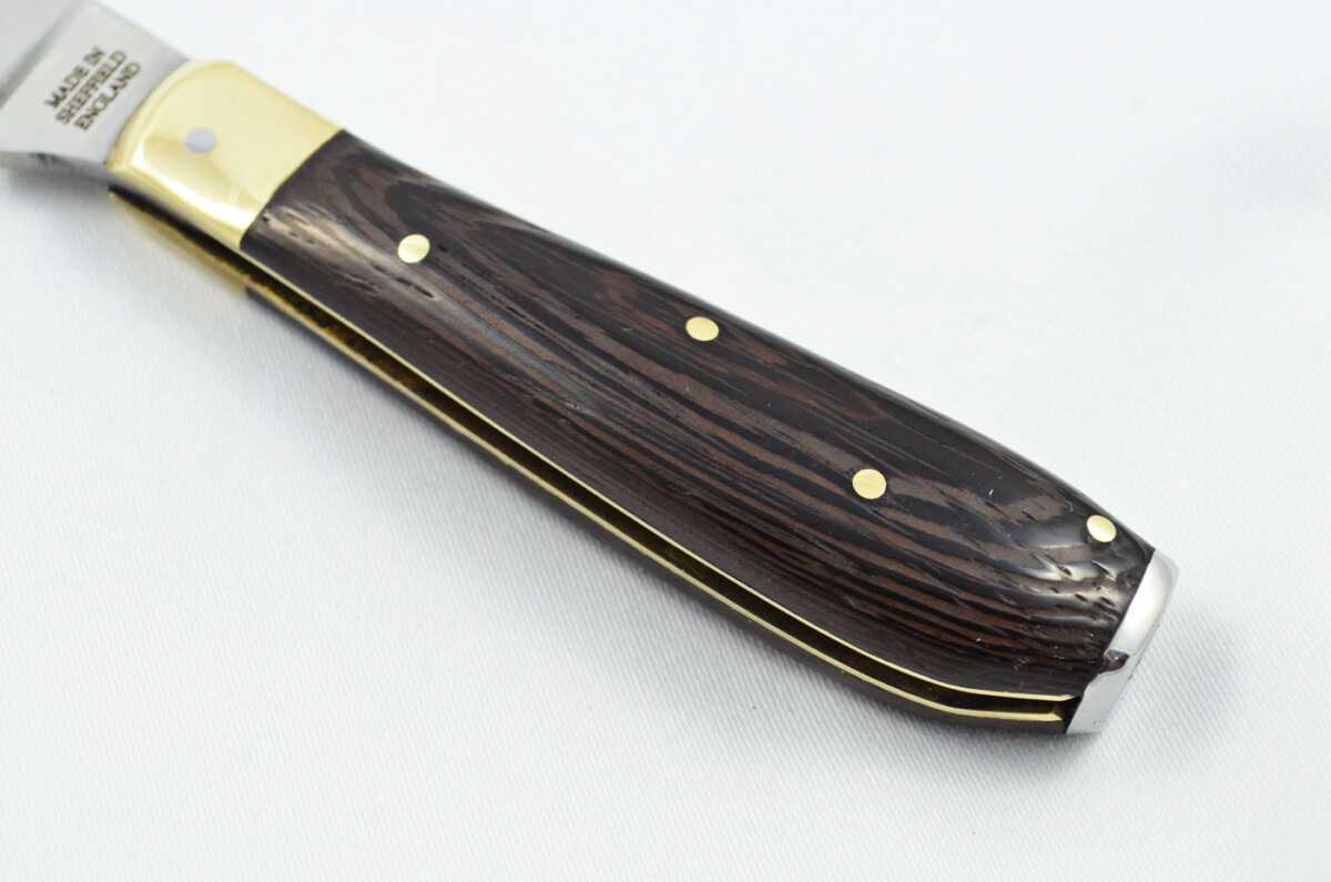 A Handmade D2 Steel Pruning Pen/Pocket Knife - Black Stealth Laminate Scales Brass Bolster - Image 3