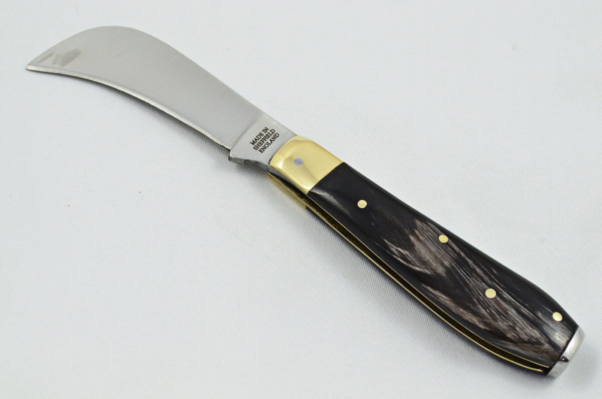 A Handmade D2 Steel Pruning Pen/Pocket Knife - Water Buffalo Scales Brass Bolster - Image 2