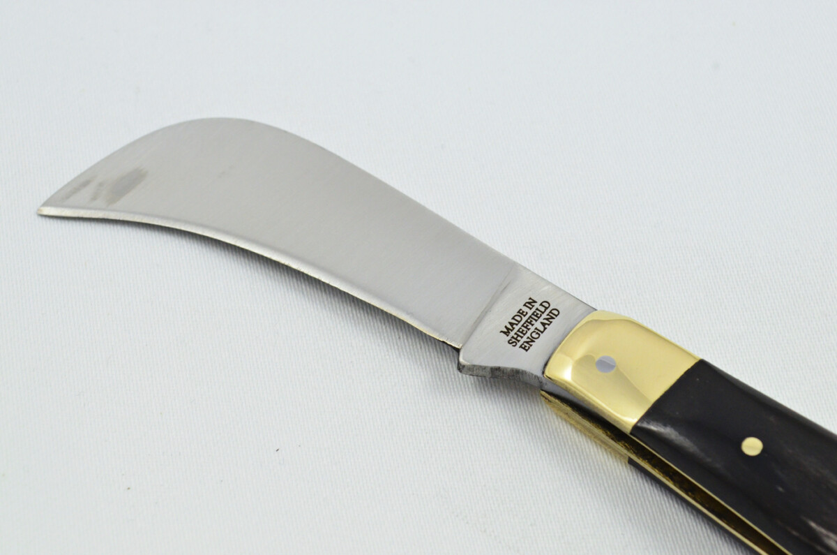A Handmade D2 Steel Pruning Pen/Pocket Knife - Water Buffalo Scales Brass Bolster - Image 4