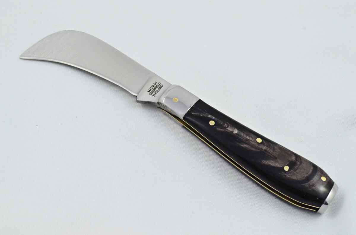 A Handmade D2 Steel Pruning Pen/Pocket Knife - Water Buffalo Scales Steel Bolster - Image 2