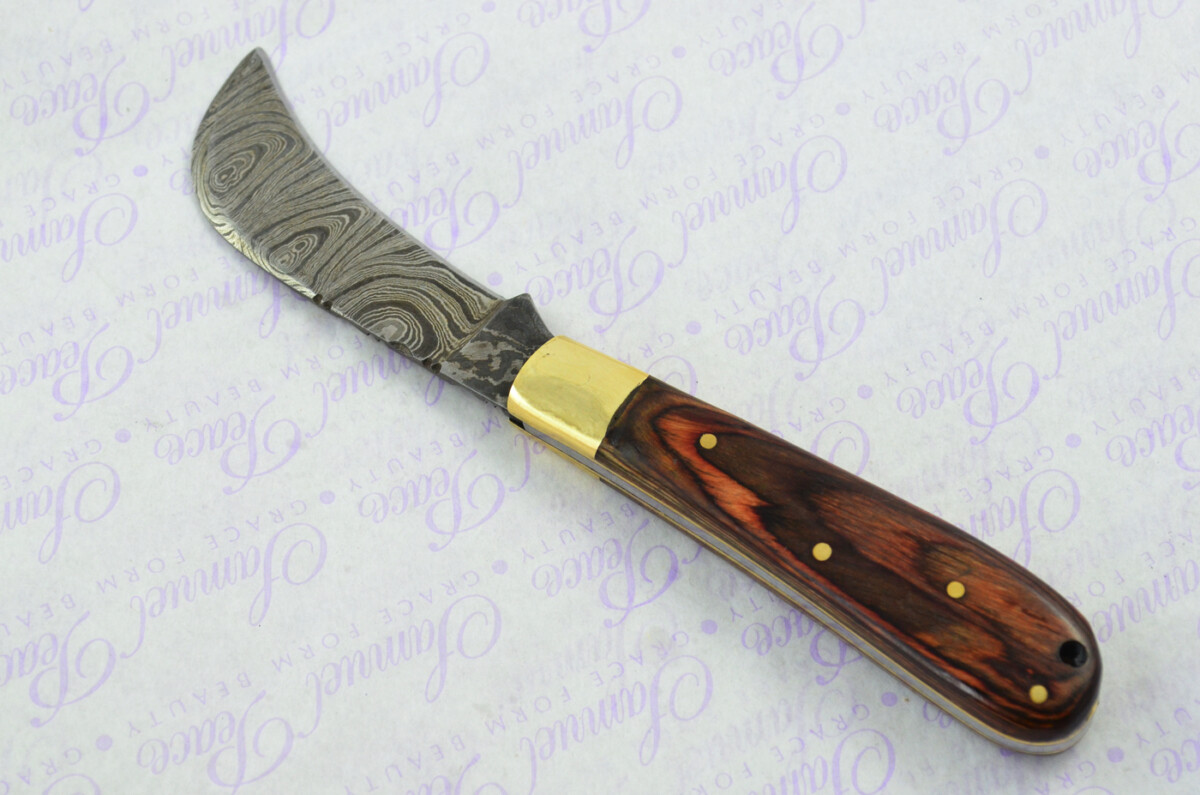 A Handmade Damascus Steel Pruning Pen/Pocket Knife - Brown Laminate Wood Scales