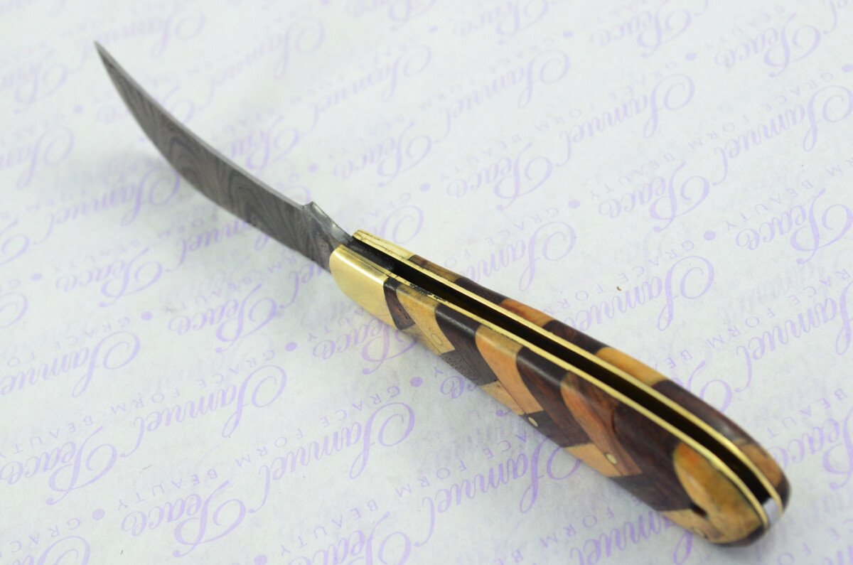 A Handmade Damascus Steel Pruning Pen/Pocket Knife - Herringbone Pattern Wood Scales - Image 5