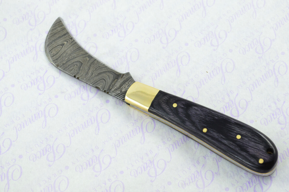 A Handmade Damascus Steel Pruning Pen/Pocket Knife - Black Stealth Wood Scales