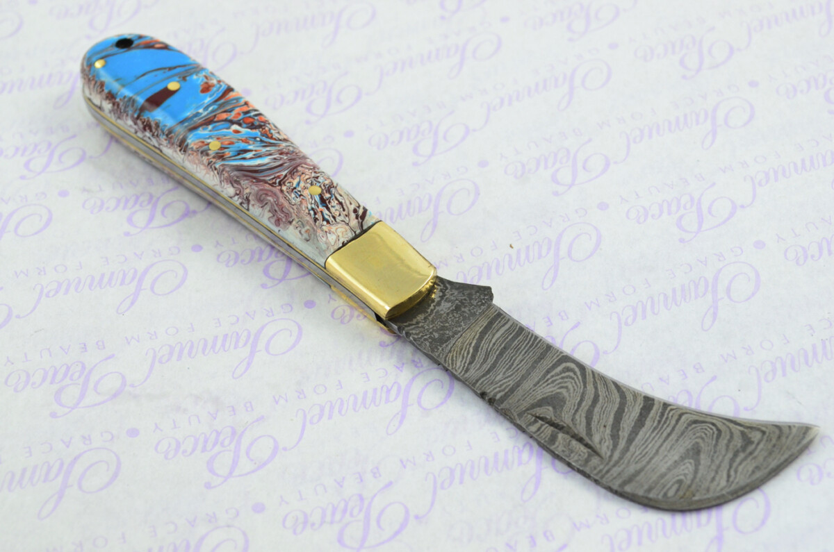 A Handmade Damascus Steel Pruning Pen/Pocket Knife - Marbled Resin Scales - Image 4