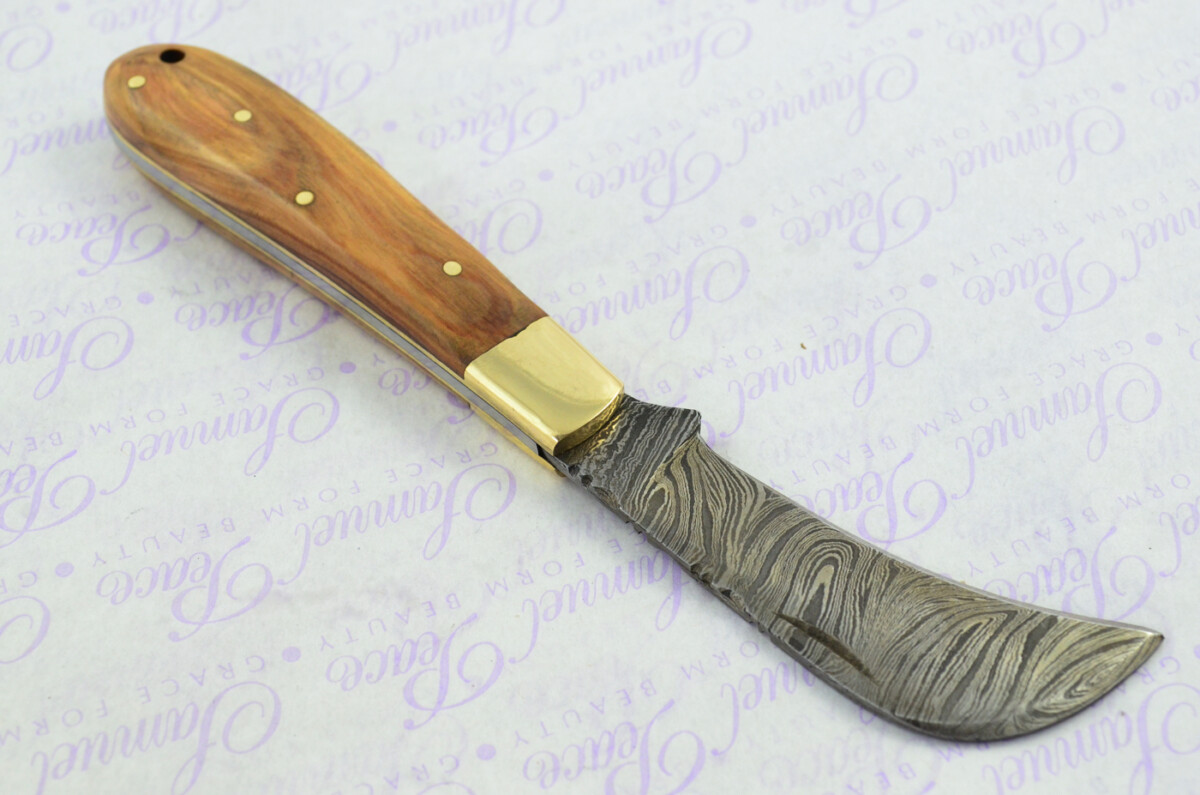 A Handmade Damascus Steel Pruning Pen/Pocket Knife - Olive Wood Scales - Image 4