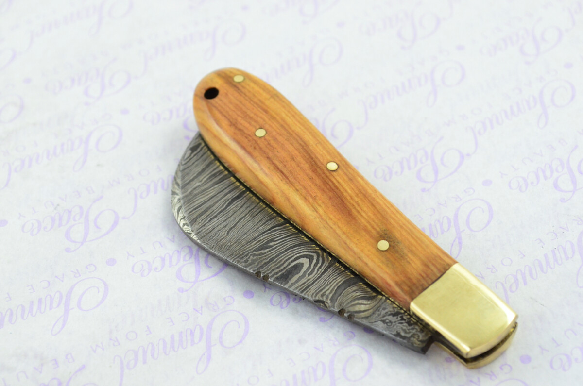 A Handmade Damascus Steel Pruning Pen/Pocket Knife - Olive Wood Scales - Image 8