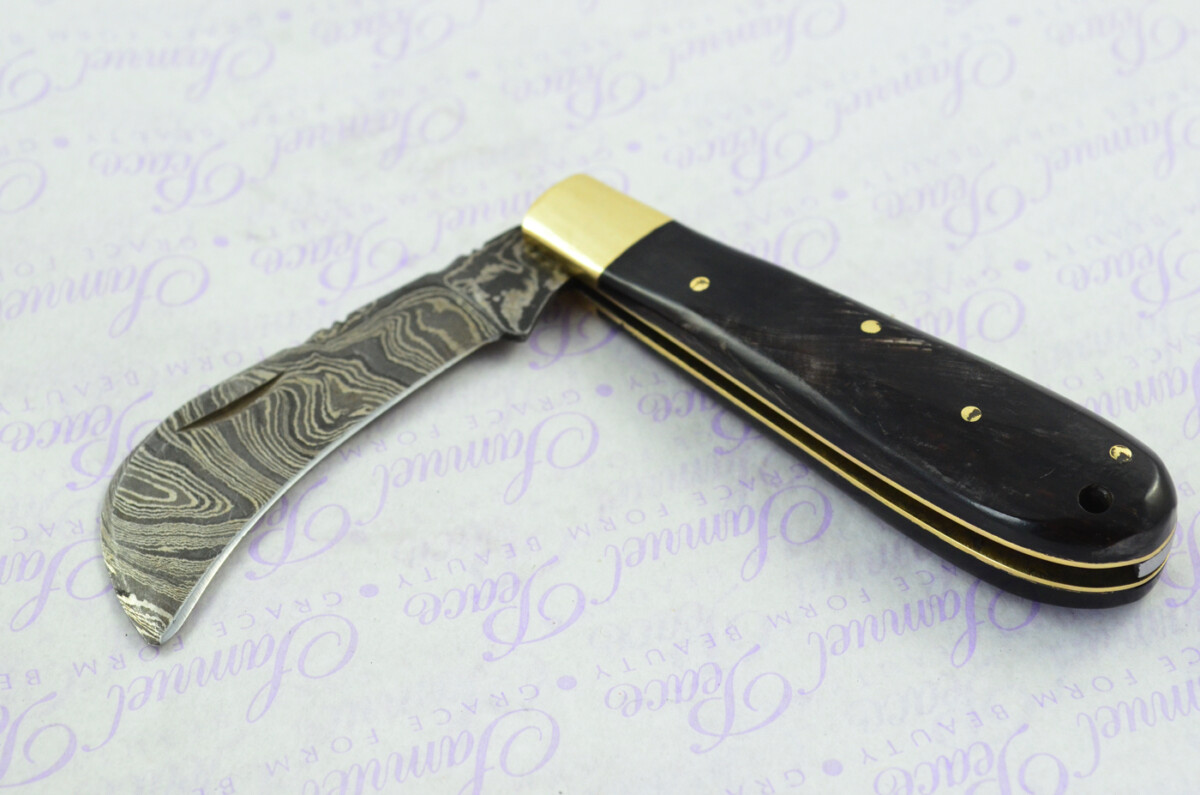A Handmade Damascus Steel Pruning Pen/Pocket Knife - Buffalo Horn Scales - Image 8